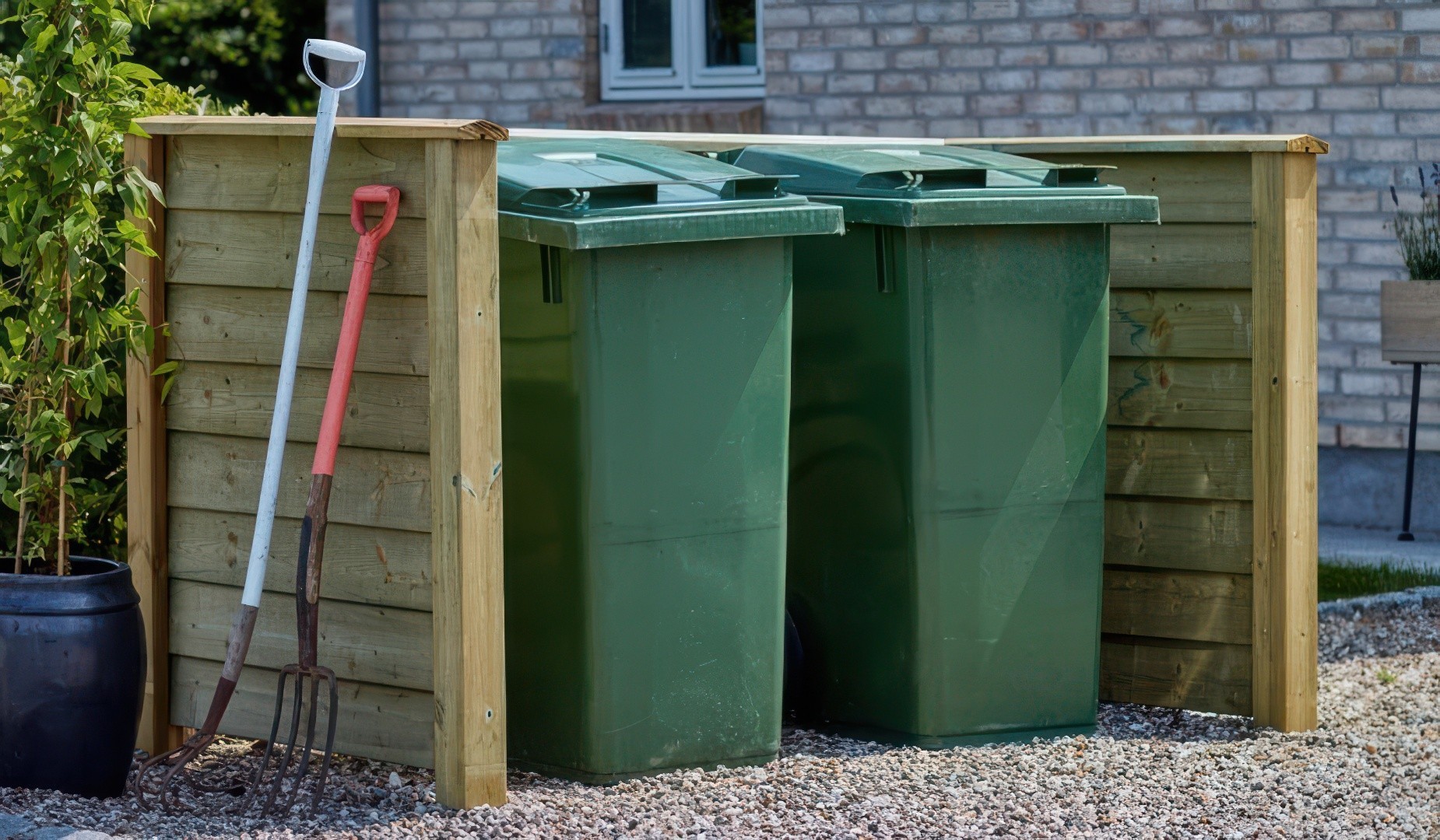 Mülltonnenverkleidung Klink